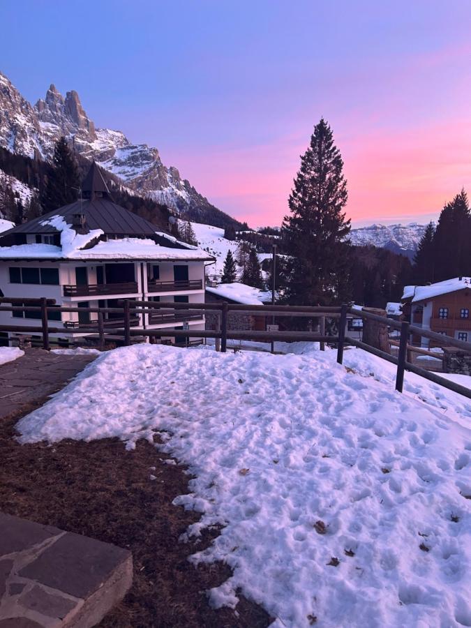 Casa Loria - Appartamento con Giardino San Martino Di Castrozza Esterno foto